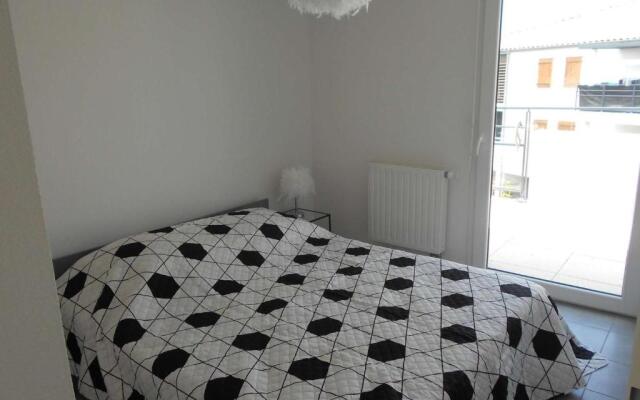 Appartement Le Grau-du-Roi, 2 pièces, 6 personnes - FR-1-250-200