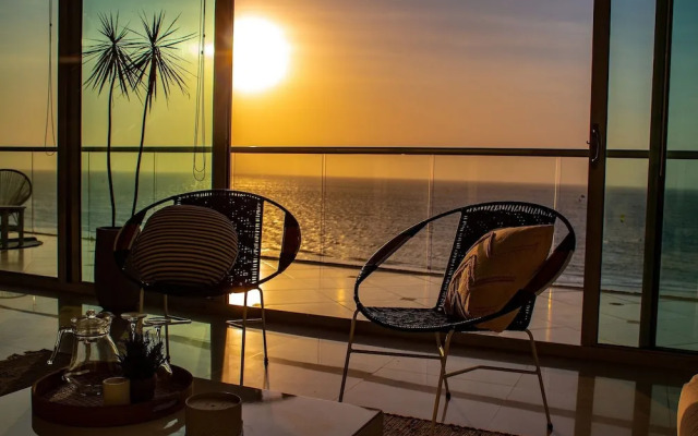 Condominio frente al mar  Morros Epic.