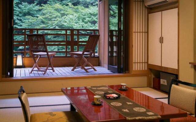 Shima-Onsen Toshimaya
