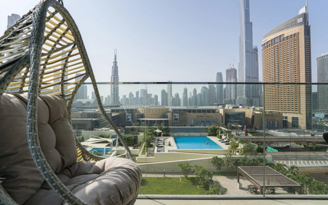 WelHome - Bright Apt in Downtown with Spectacular Views