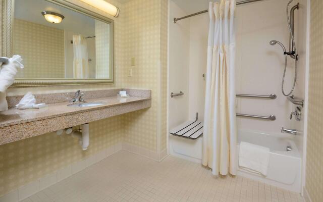 Hilton Garden Inn Raleigh Capital Blvd I-540