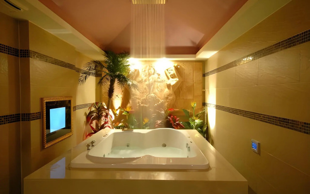 Discovery Motel - Tucheng
