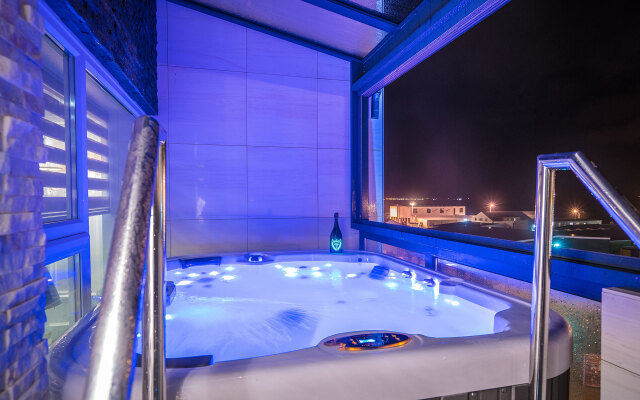 Diamond Suites by Reykjavik Keflavik Airport