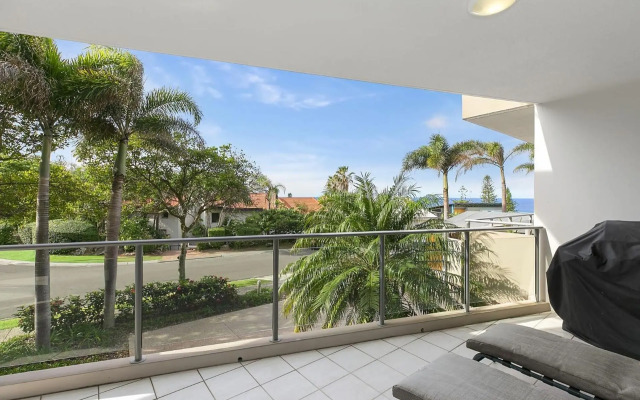 Unit 3 21 Park Generous and Comfortable Beachside Abode