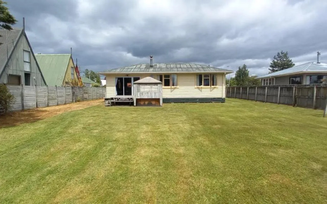 Snowed Inn - Ohakune Miro Holiday Home