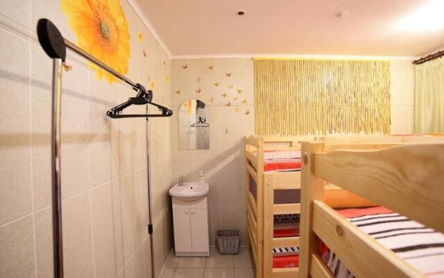VIVA Hostel