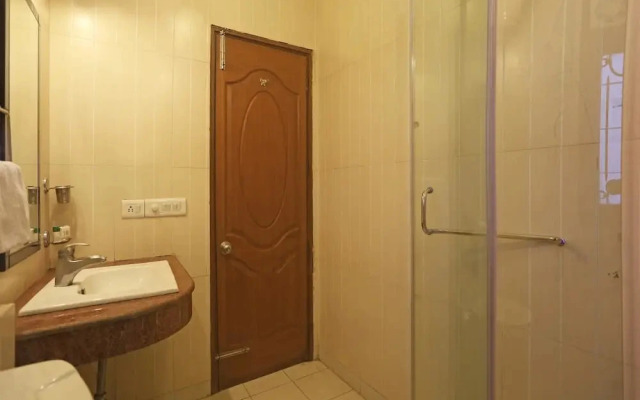 Solitaire Villa By OYO Rooms