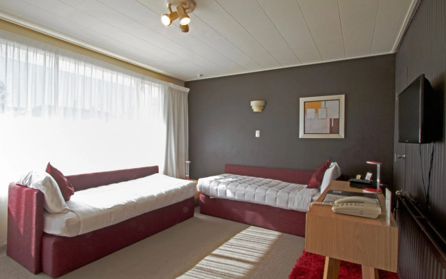 George Street Motel Apartments