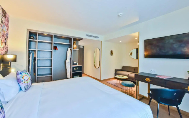 Hotel La Villa Port d Antibes & Spa