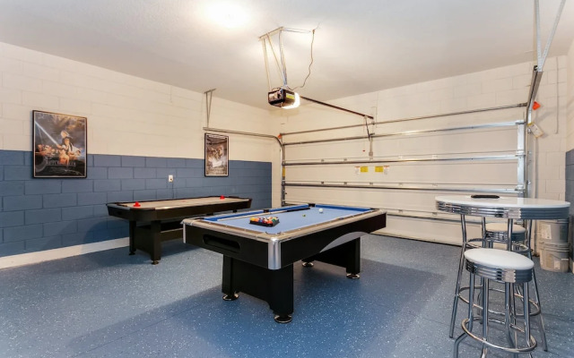 Exceptional 5 Bed 4,5 Ba Villa Gamerm