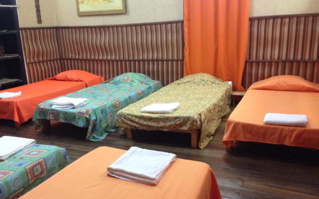 Tana-Jacaranda - Hostel