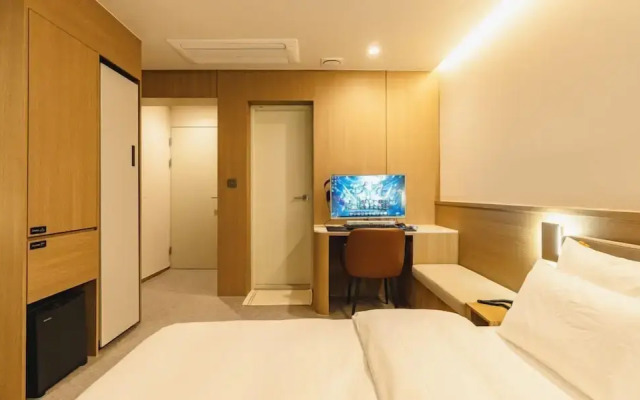 Chuncheon Hound Hotel Namchuncheon Station