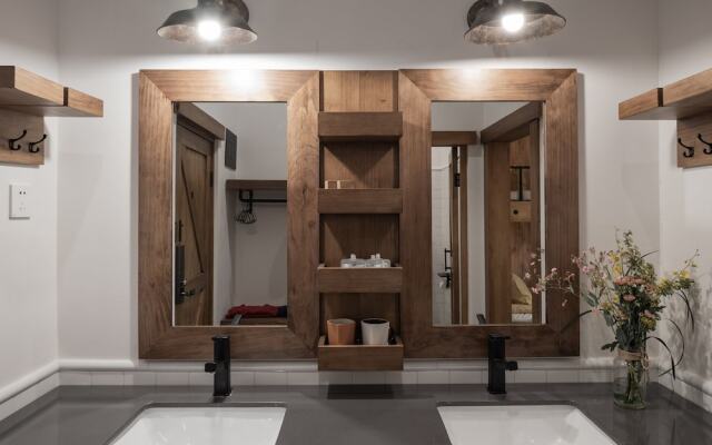 Castle Farmstay Hotel