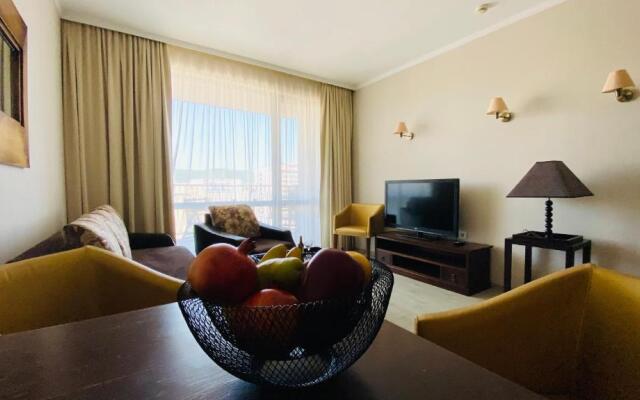 ROYAL BEACH private apartment