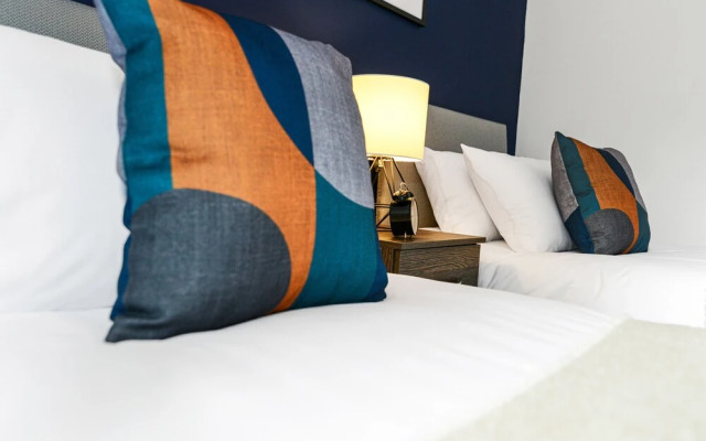 All Saints Apartment