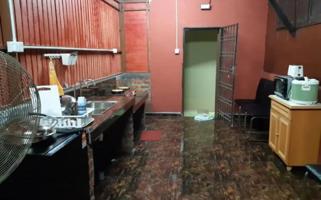 Jentayu Homestay Pontian by Oyo Rooms