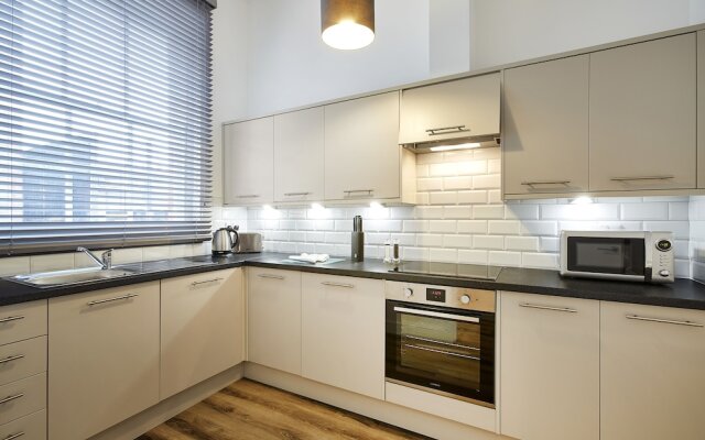 Burkhardt Hall by Viridian Apartments