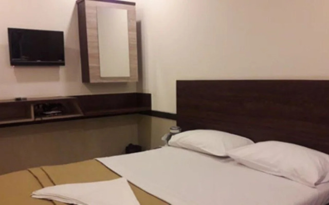Hotel Shree Shlok Residency