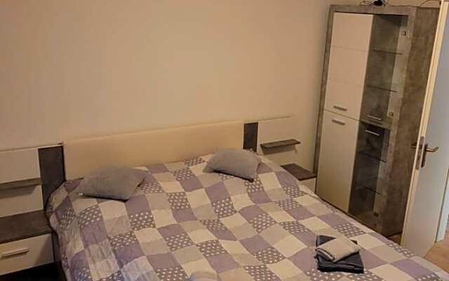 Ryan Apartament mit Netflix