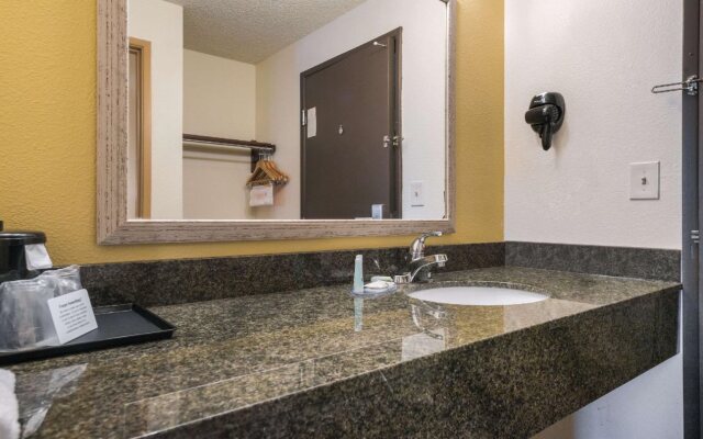 Quality Inn & Suites Silverdale Bangor - Keyport