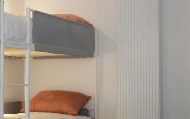 Spacious family flat near the beach (6-8 pers)