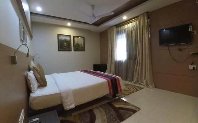 Dibrugarh Club House