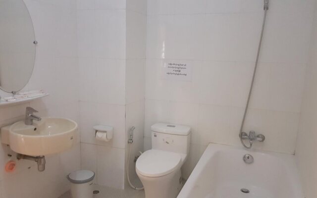 Mya Nanda Hotel