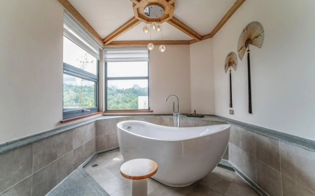 The Bamboo Leaf Yangshuo