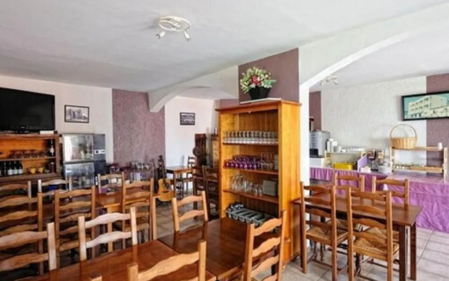 Hotel Alata
