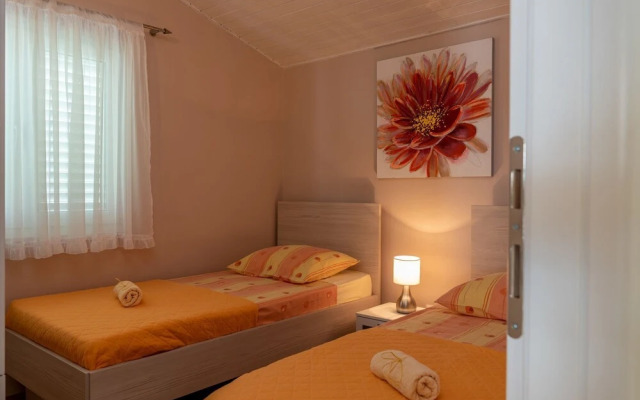 Daniela - Terrace With Amazing sea View - A1