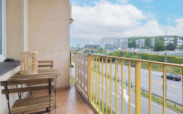 Nature & Bright Apartment by Renters