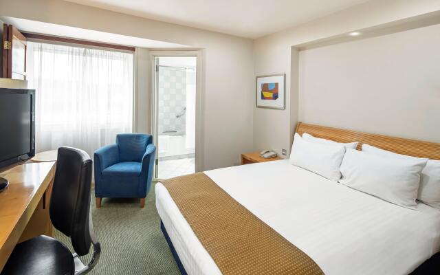 Holiday Inn Basingstoke by IHG
