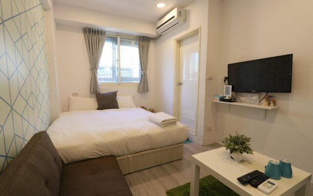 Fengjia Base14 Hostel