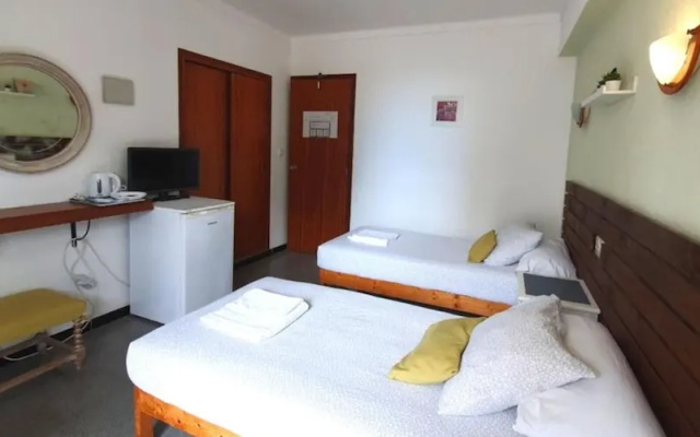 Hostal Saturno