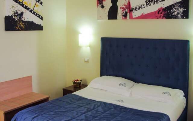 Rome Armony Suites - Deluxe Room