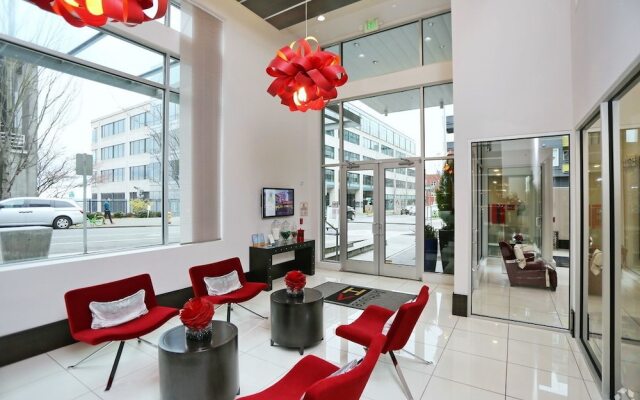 Belltown Pike Place Suites by Luxe Hubs