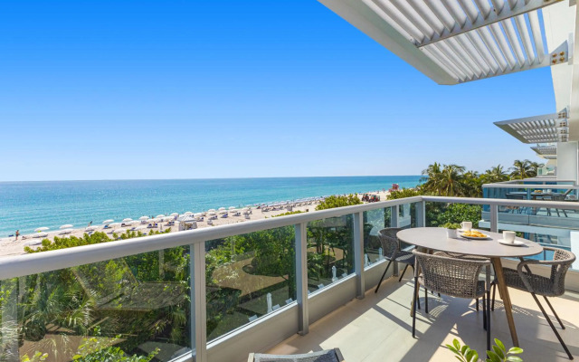 Dharma Home Suites Miami at Monte Carlo