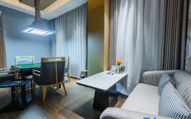 Zhihua Hotel