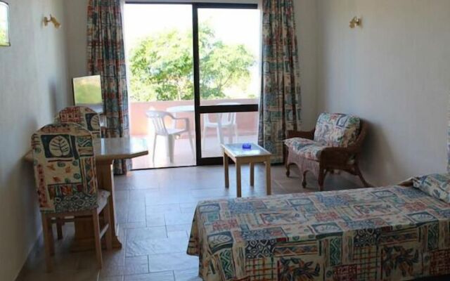 Canavial Garden - Adults Only