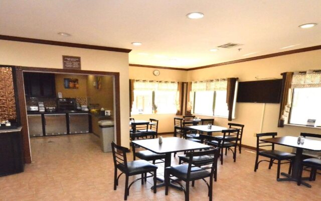 Days Inn by Wyndham Navasota