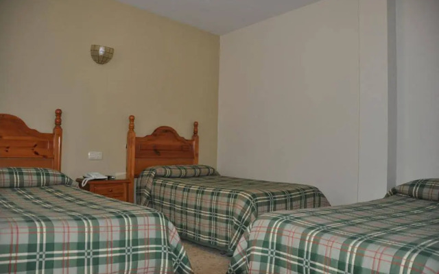 Hostal Niza I II