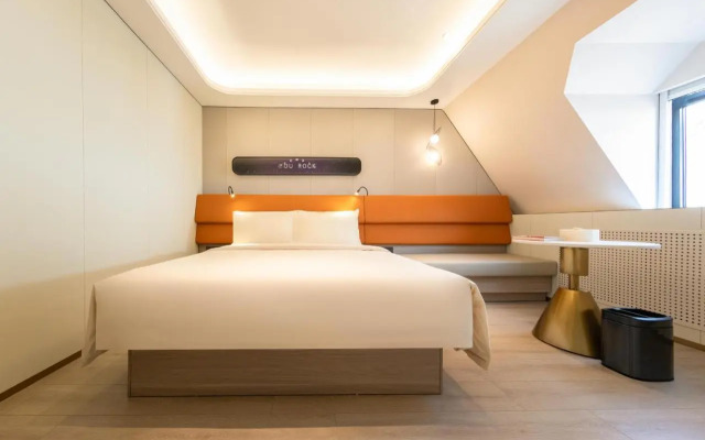 Hanting Hotel (Beijing Lishuiqiao Metro Station)