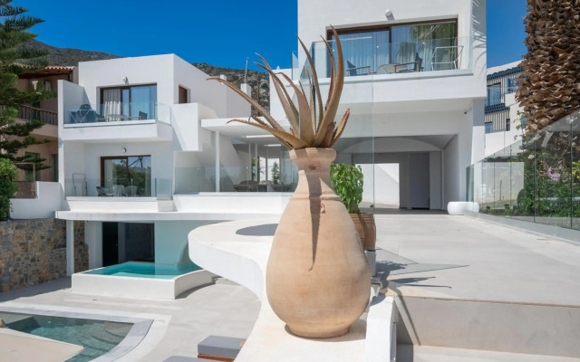 Mika Villas