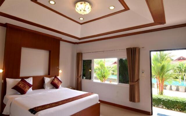 Phuket Airport Villa