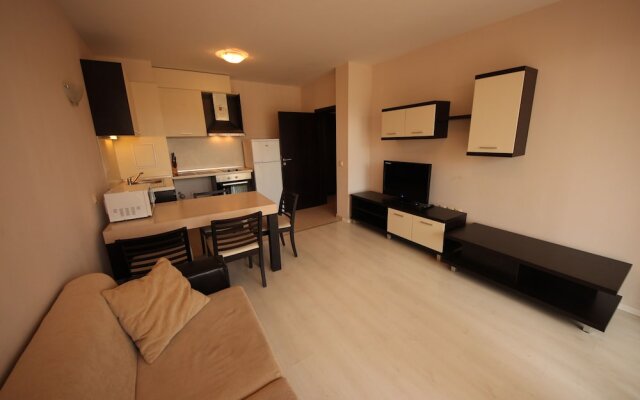 Azur Apartments