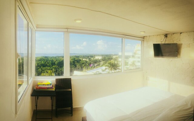 Hotel Solymar Cancun Beach Resort by Solymar Condos