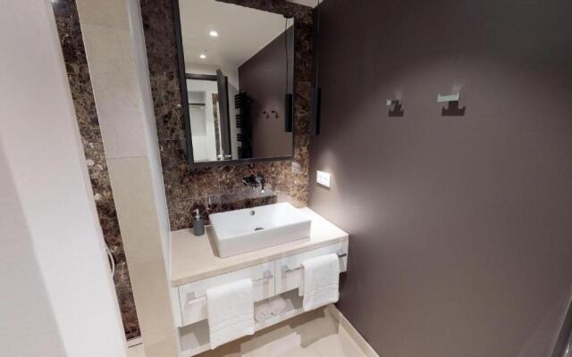 White Pearl Apartment 1.15