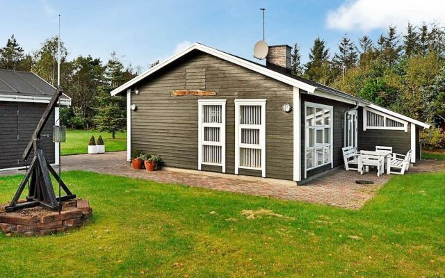Enticing Holiday Home in Ålbæk near Beach