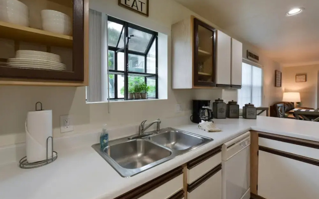 Farm Charm Condo
