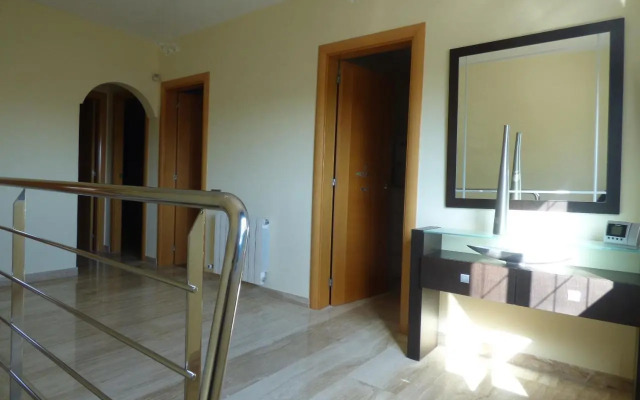 Chalet moderno con PISCINA en Calafell
